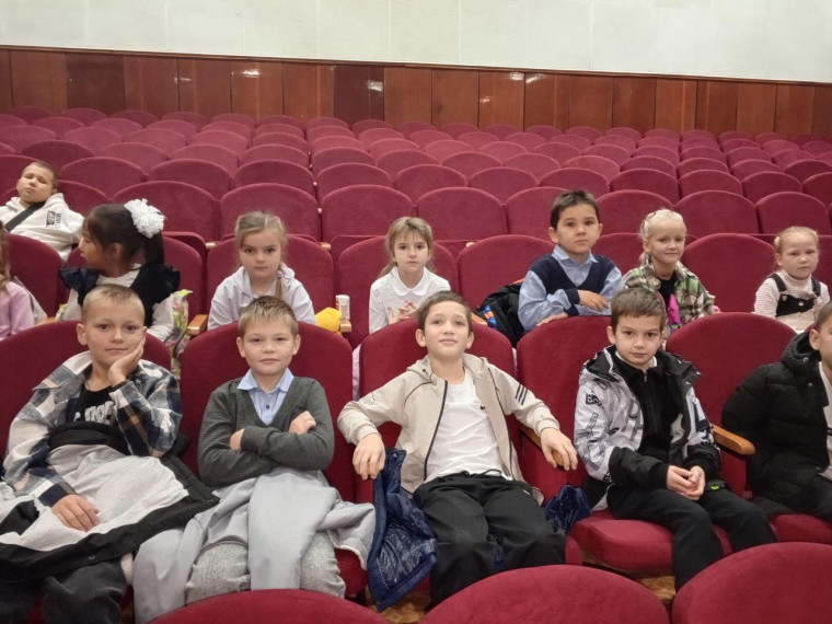 1 и 3 класс театр.